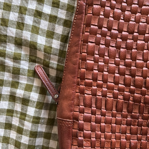 Vilenca Holland Woven Leather Backpack - Picture 3 of 7